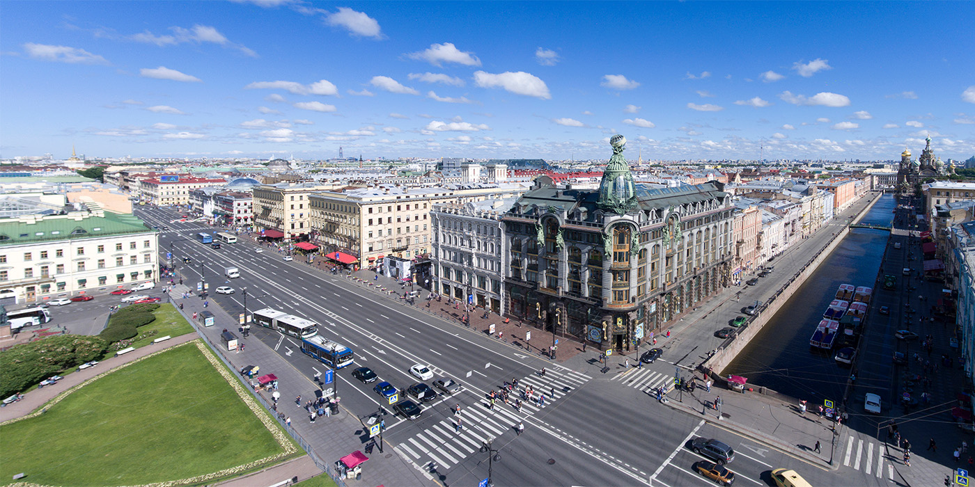 Город санкт петербург проспект. Невский проспект Санкт-Петербург. Невский проспект фото в Санкт-Петербурге. СПБ Невский проспект центр. Начало Невского проспекта в Санкт-Петербурге.